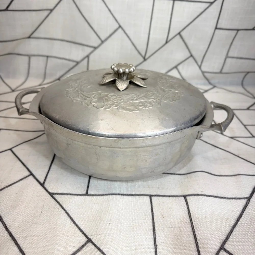 Everlast Forged Aluminum Casserole Dish Silver Floral Embossed Mid Century